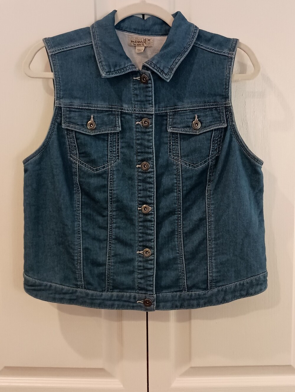 ONE WORLD Sleeveless Blue Denim Button-Front Vest